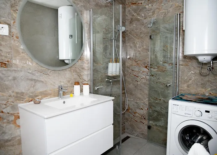 Apartment House Valerija
