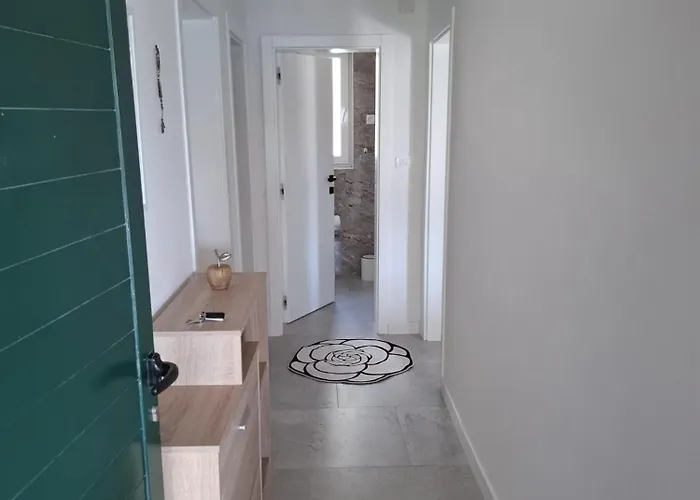 House Valerija 로바니스카