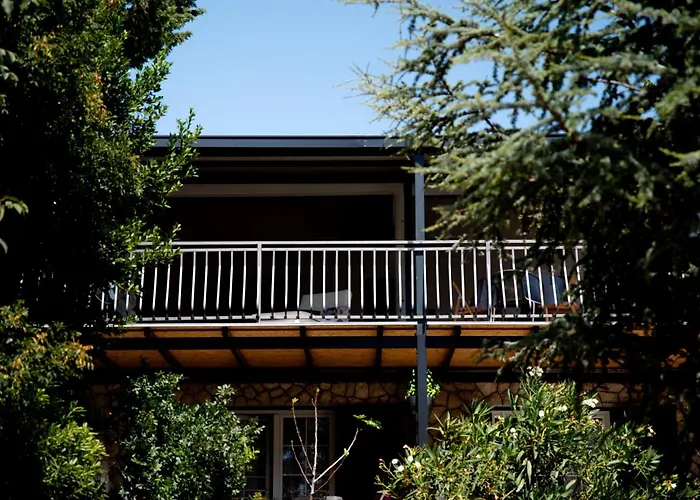 House Valerija 로바니스카